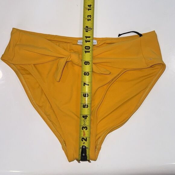 New Robin Piccone - Ava High Waisted
Bikini Bottom Marigold Large - Picture 6 of 10